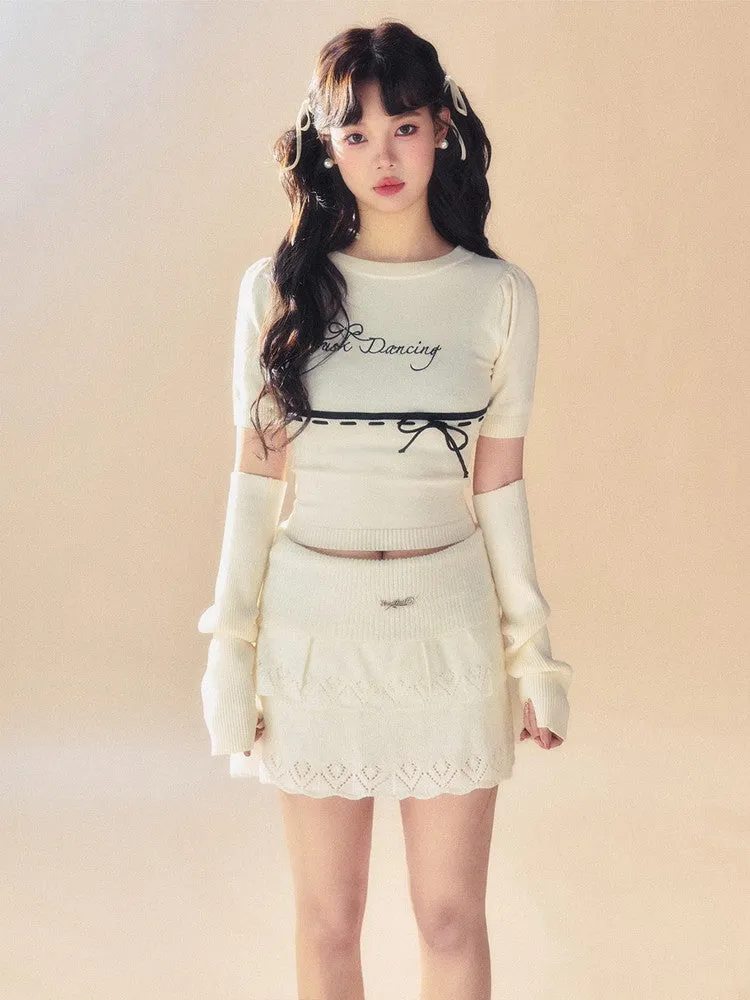 Set-Up Ribbon Chic Arm-Cover Punching Knit Tops＆Mini-Skirt